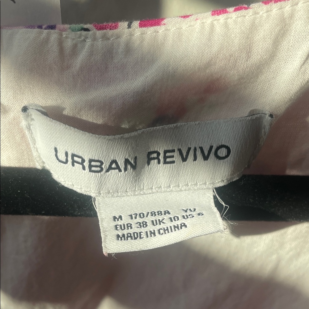 Urban Revivo Ruched Puff Sleeve Dress Size 6 - Picture 8 of 9